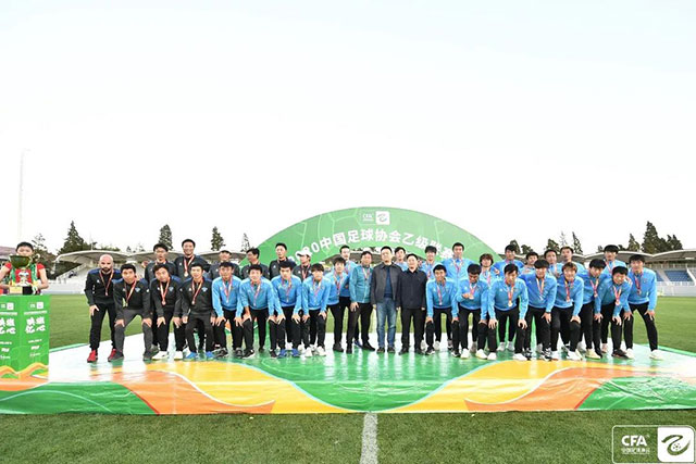 76人险胜尼克斯，马克西领衔全场表现